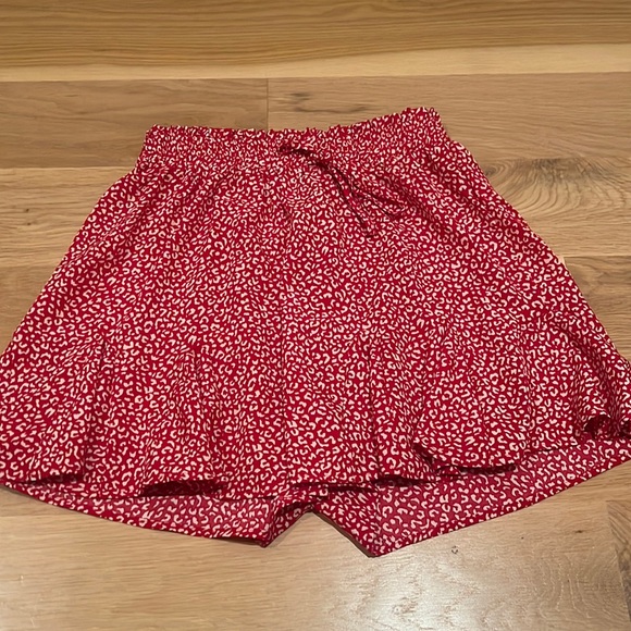 Red and white leopard print skort made by L Love. - Picture 1 of 2